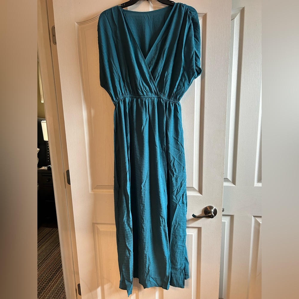 Gorgeous Teal Dress!!